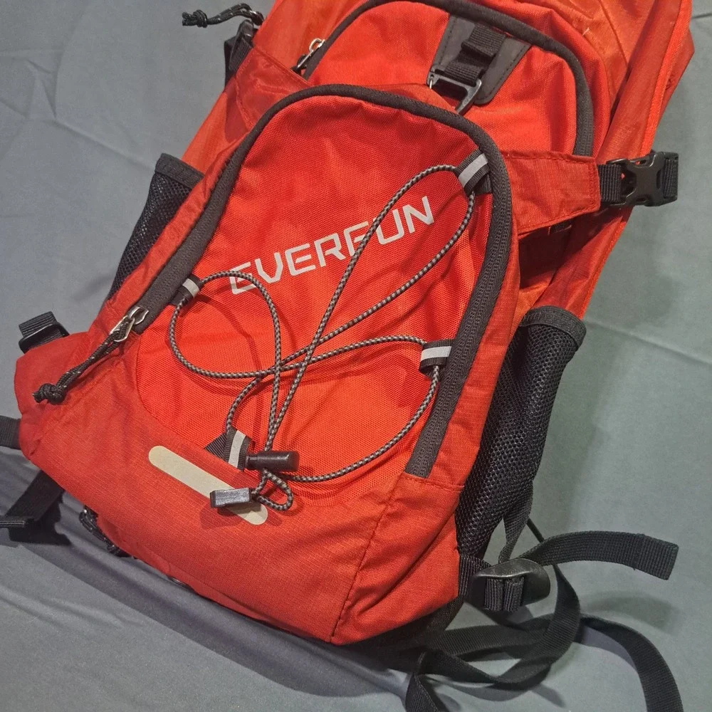 Everfun Red Hiking‎ Backpack Hydration Ready Outdoor Daypack Ripstop Mesh 18L